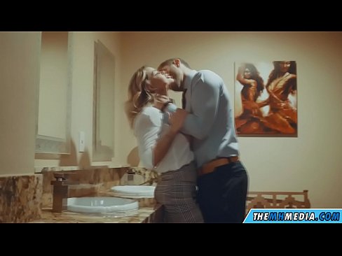 ❤️ Quando uma loira peituda o seduz em um banheiro público ❤❌ Porno vk em pt-br.mrvideospornogratis.ru